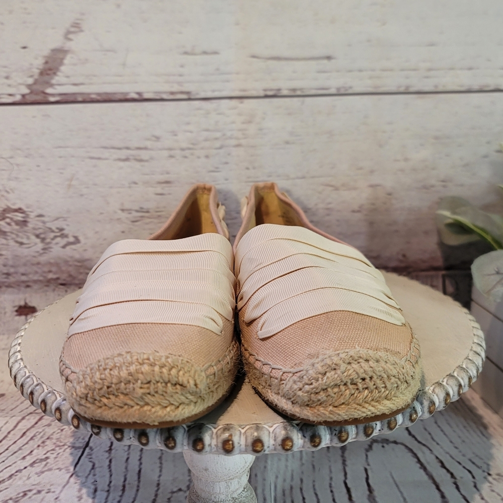 Enzo Angiolini Elegant Powdered Pink Canvas Espadrille Slipon Flats Size 7M
